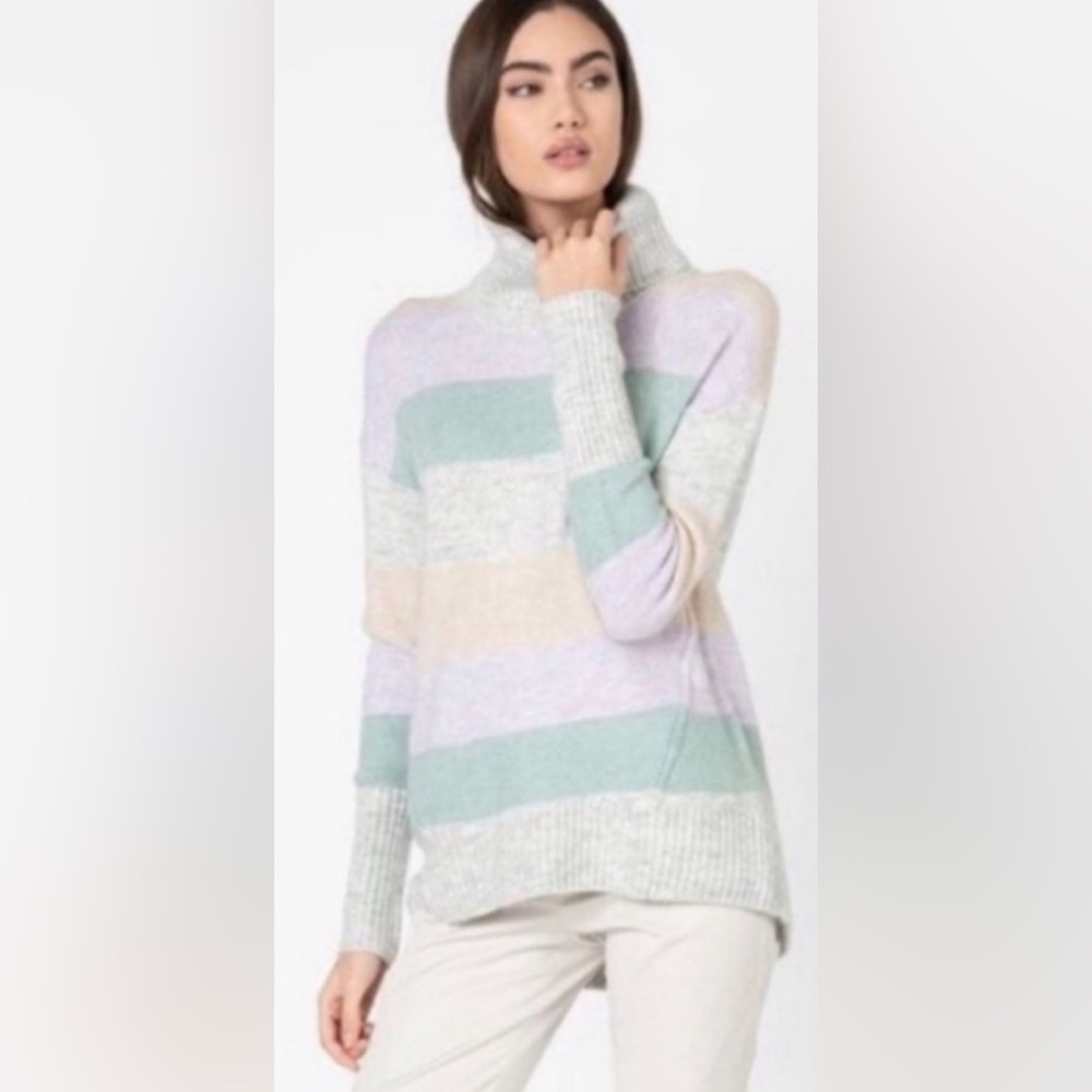 (#129)GAP Brushed Turtleneck Sweater